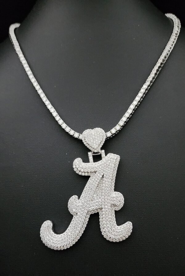 Iced Out Initial Letter Pendant Made In 10/14/18 KT Gold Studded With Shinny Moissanite Diamond For The Birthday Gift Unisex Pendant