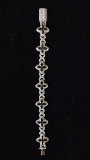Flower Style Infinity Link Bracelet Made In 14 / 10 KT Gold Embellished With Shinny Moissanite Diamond For Anniversary Gift To A Special One