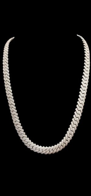 Iced Out 10 mm Miami Cuban Link Chain Made In 925 Sterling Silver Embellished with Shinny Moissanite Diamonds For The Birthday Gift
