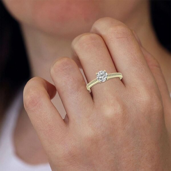 Round Solitaire Wedding Ring Made In 18 / 14 / 10 KT Gold Embellished With Shinny Moissanite Diamonds For The Wedding And Anniversary Gift