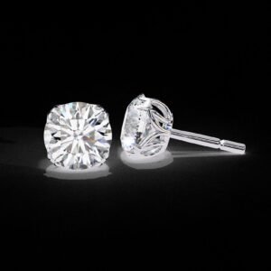 Classic Round Diamond Stud Earrings Made In 18 / 14 / 10 KT Gold Studded With Certified Lab Diamond For The Anniversary And Wedding Gift